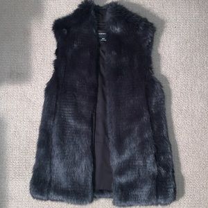 Women’s Club Monaco faux fur dark grey vest size XS